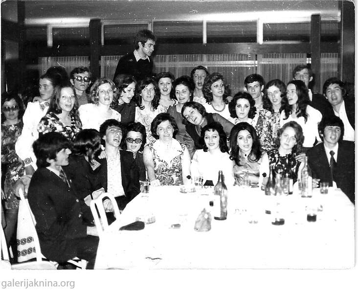 Oproštajna večera maturanata 1972.jpg