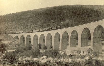 1946. Obnovljen vijadukt Cupkovic na pruzi Ostarije-Split.